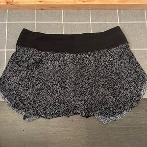 Lululemon pace rival skirt
